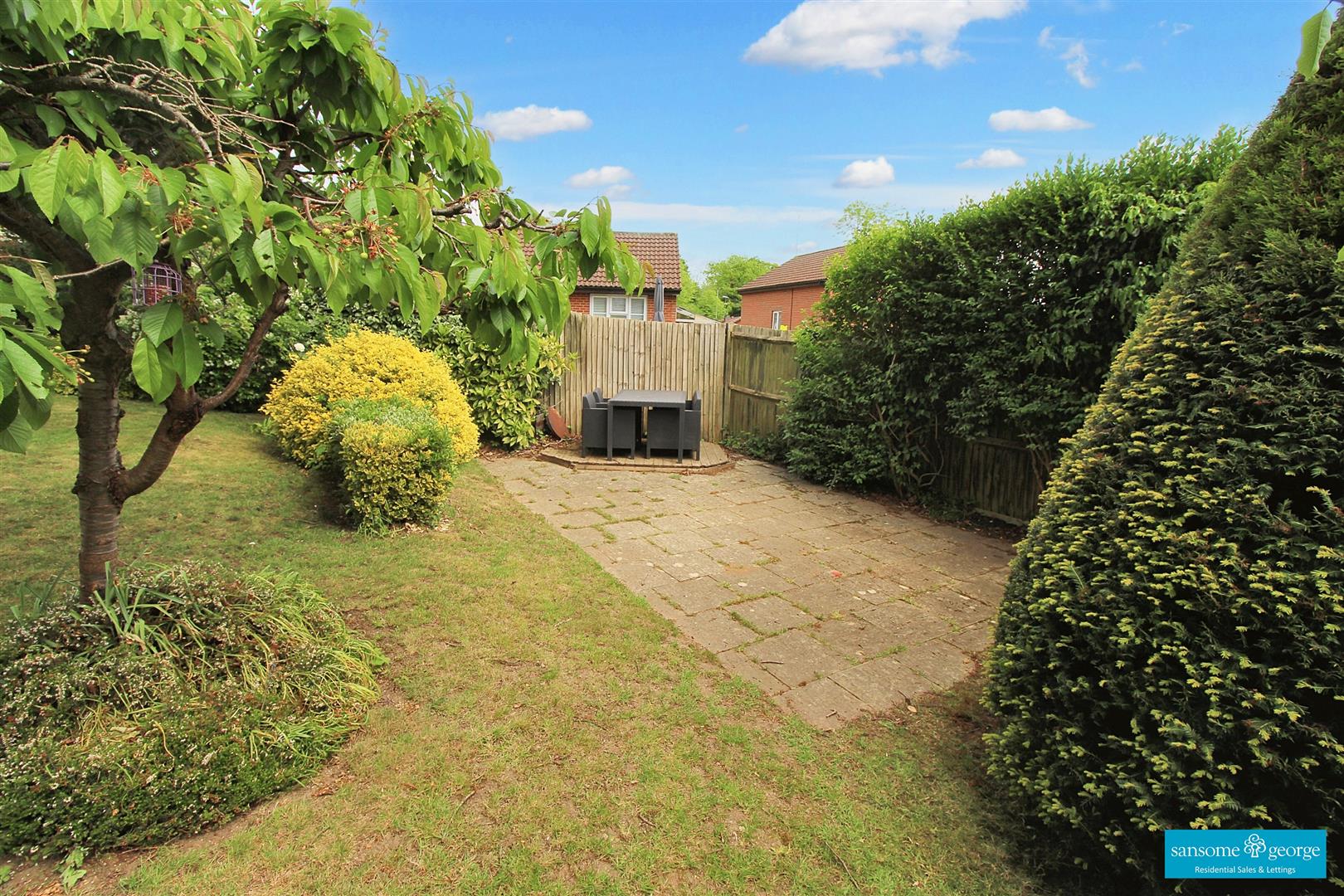 Huscarle Way, Tilehurst, Reading